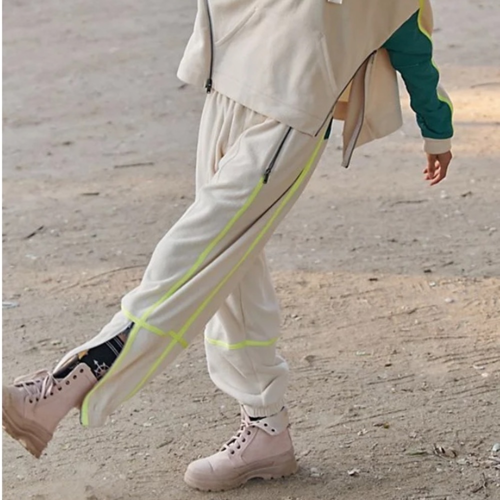 NWOT Free People Movement Arena Pants - Picture 2 of 6